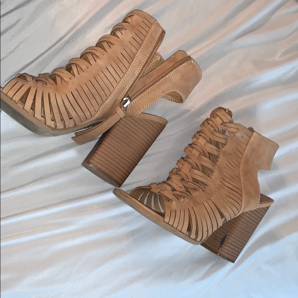DV heels